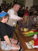 Obecní ples - život je hořký, bohudík